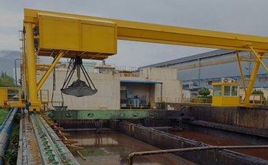 The water treatment site＇s crane